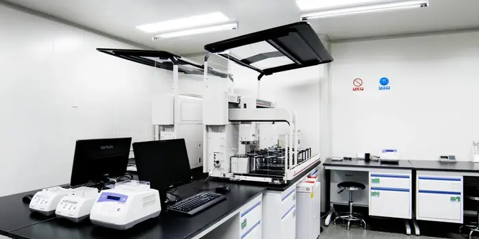 Smart cleanroom ceiling grid system